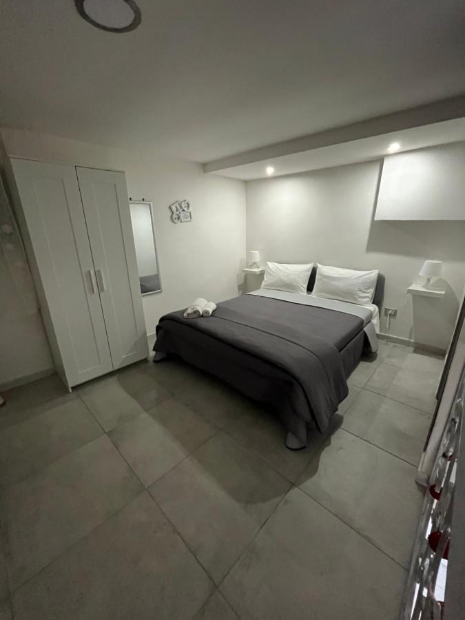 Mortella House Apartment Napoli Bagian luar foto